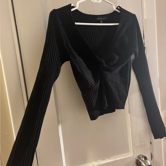 Black Ribbed Knit Sweater - Picture 3 of 4